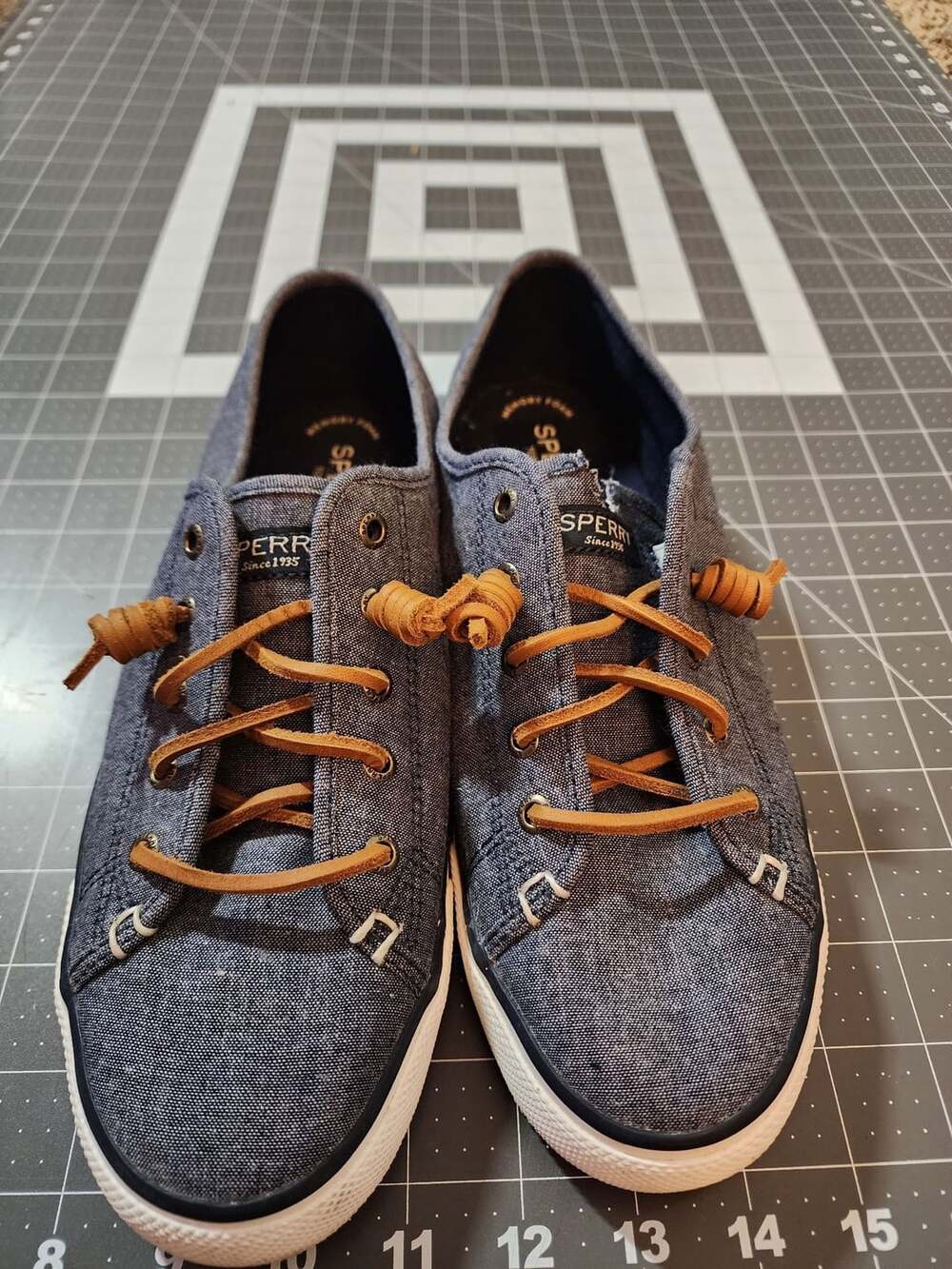 Sperry Seacoast Sneaker Size 9 Blue Denim Canvas Slip On